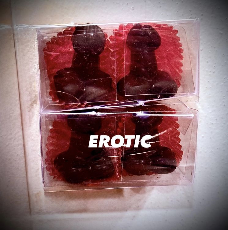 Ver más sobre Chascos p/ Despedidas MINI PENE CHOCOLATE x2, Argentina