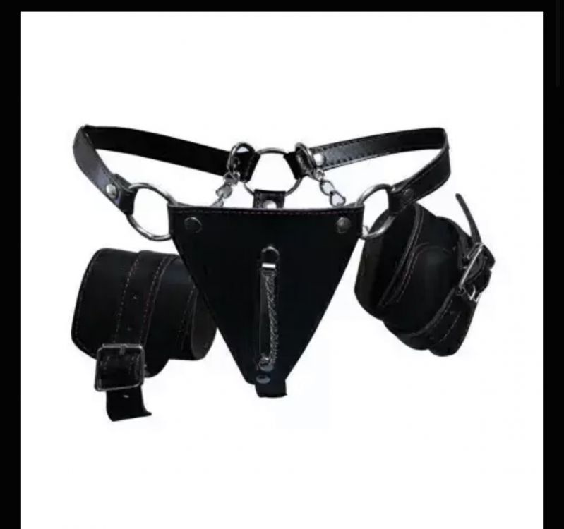 Ver más sobre Bdsm BOMBACHA DE CUERO CON ESPOSAS, Argentina