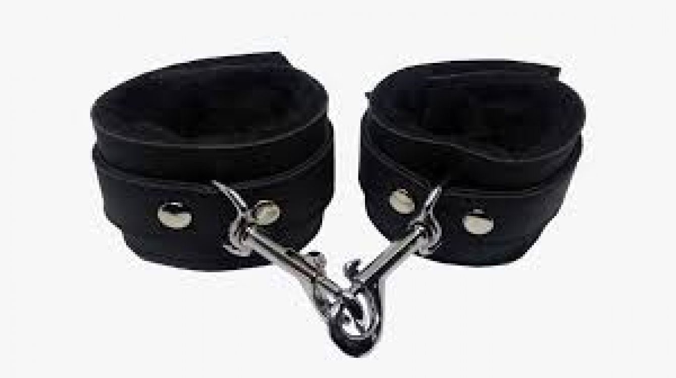Ver más sobre Sado y bondage ESPOSAS CON MOSQUETON, Argentina