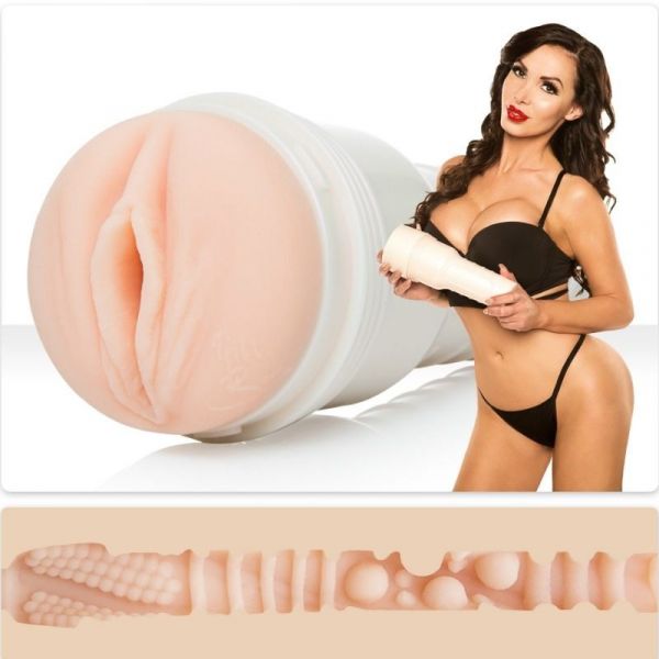 Ver más sobre Muñecas/os NIKKI BENZ FLESHLIGHT, Argentina